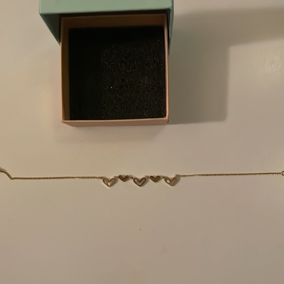 Women’s heart shaped ankle bracelet with white opal center gold tone Jewelry. - Picture 3 of 6